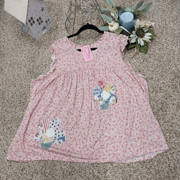 Wonderly Tops - 3525 Size 3X Wonderly Upcycled Top with Appliqued Flowers.